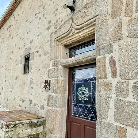 Le Manoir Medieval De Garance