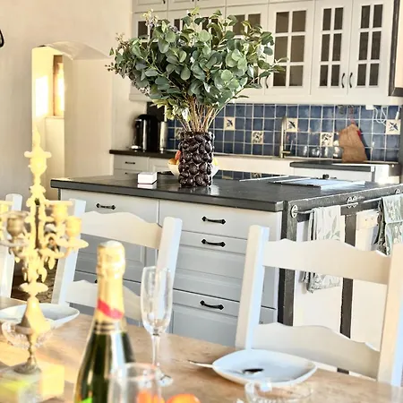 Holiday home Le Manoir Medieval De Garance