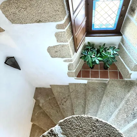 Le Manoir Medieval De Garance