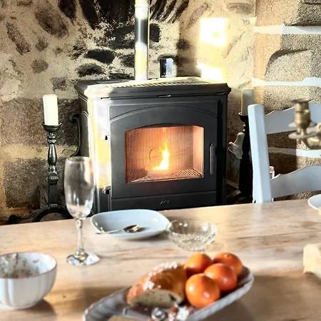 Casa de Férias Le Manoir Medieval De Garance Chateaumur