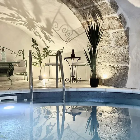 Le Manoir Medieval De Garance Casa de Férias *