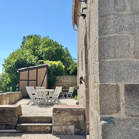 Le Manoir Medieval De Garance Casa de Férias