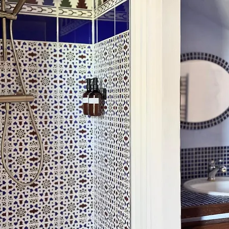 Le Manoir Medieval De Garance *