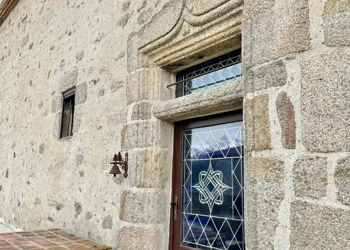 Le Manoir Médiéval De Garance