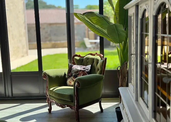 Casa vacanze Le Manoir Médiéval De Garance Chateaumur