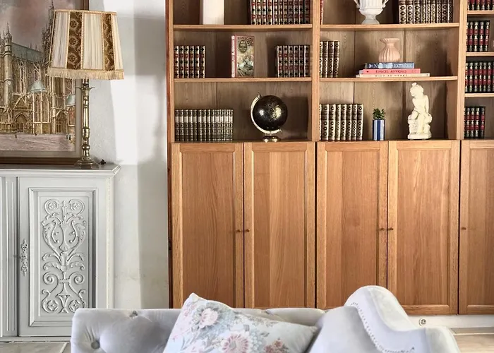 Le Manoir Médiéval De Garance