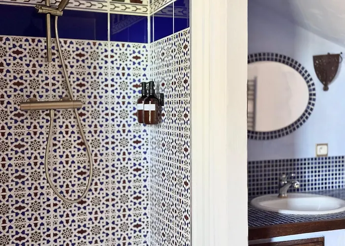 Le Manoir Médiéval De Garance *