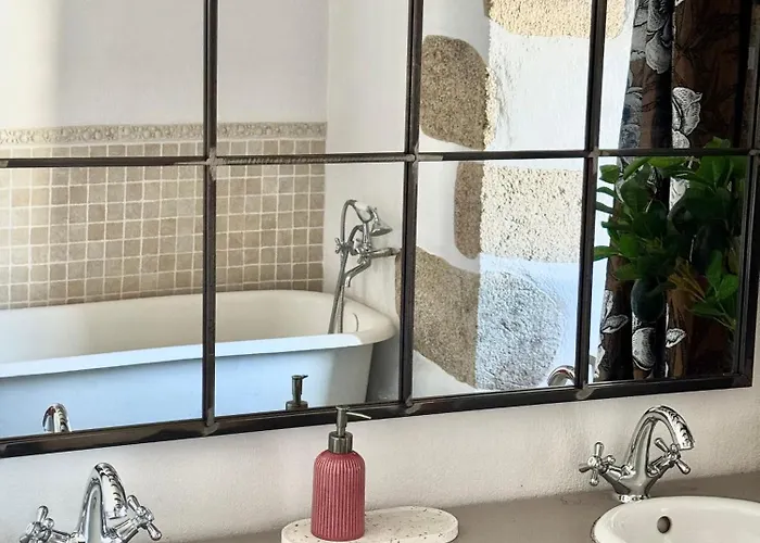 Le Manoir Médiéval De Garance